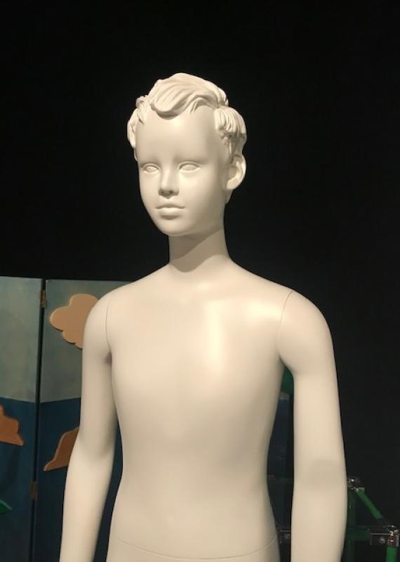 TEEN-AGER MANNEQUIN HEAD SCULPTED